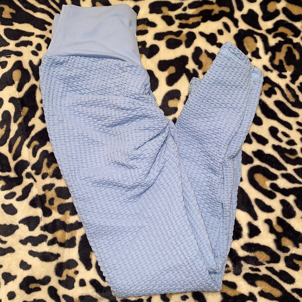 Blue Scrunch Scrunch Butt Leggings